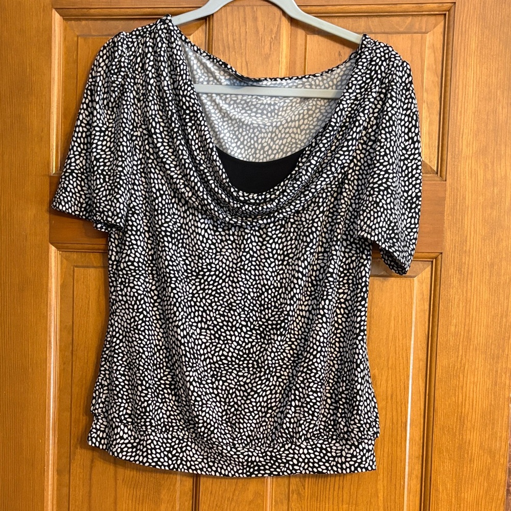 East 5th Monochrome Textured Blouse